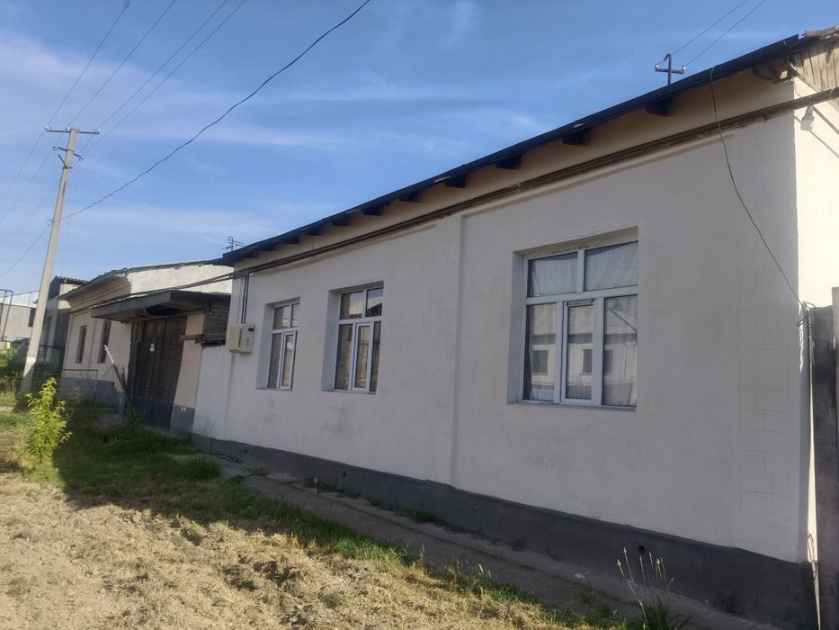 Дом продаётся 7 суток адрес Ташморя количество комнат 5 высота потолок