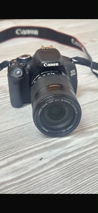 Фотоапарат Canon