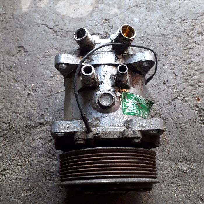 Компрессор на автомашину Уаз ,, ПАТРИОТ ""