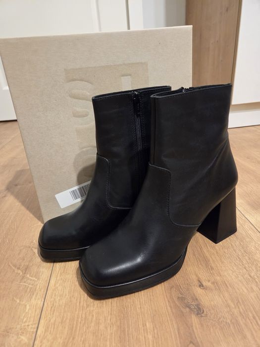 Title: Vero Moda Black Natural Leather Heeled Boots – Like New | Cizme Vero Moda negre din piele naturală – Ca noi