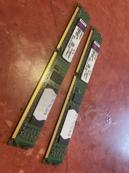 Kingston RAM 2 bucata 4Gb DDR 3