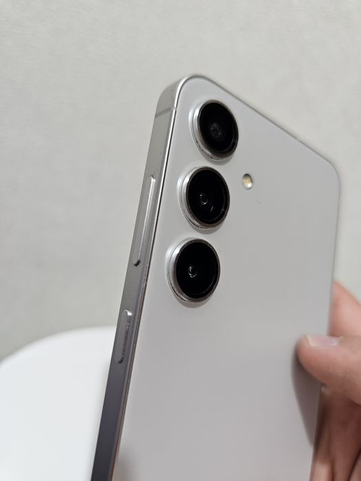 Samsung galaxy s24plus 12/512