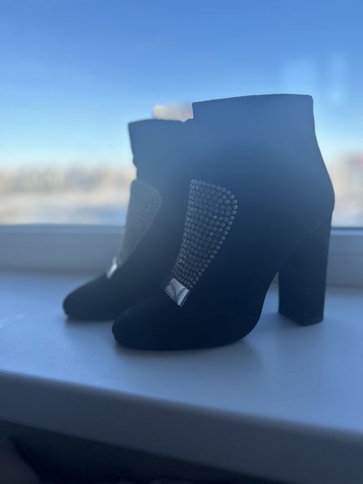 Продам осенние ботильоны