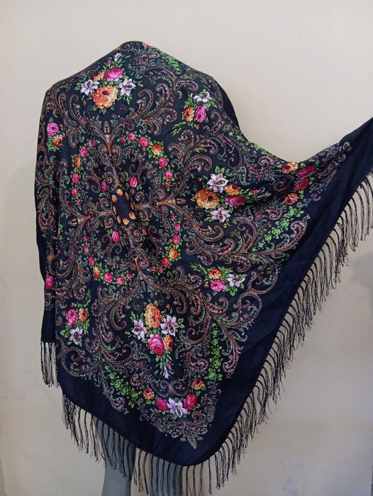 Шал в ручки стил