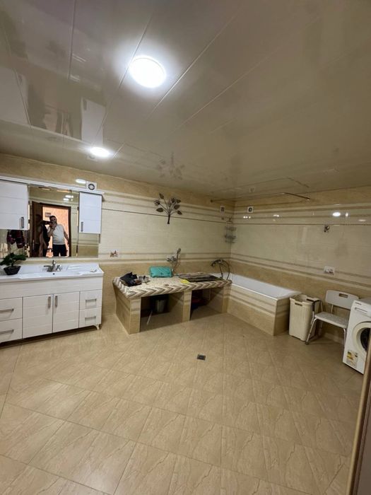 Енги 16 йиллик Бунёдкор махалла  7 сотих 9 хона Евроремонт