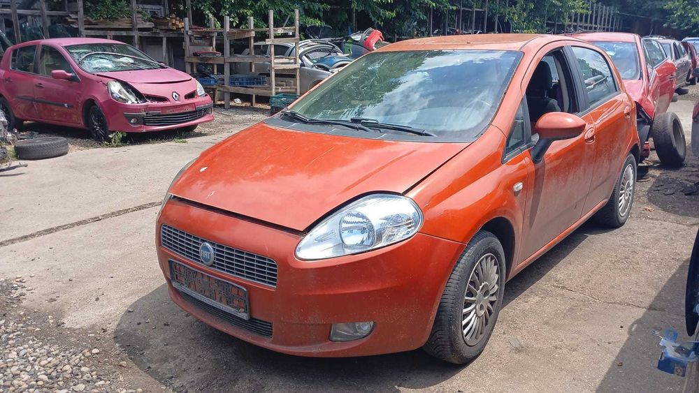 Dezmembrez Fiat Punto 1.3 Diesel DIN 2008 - 199A2000