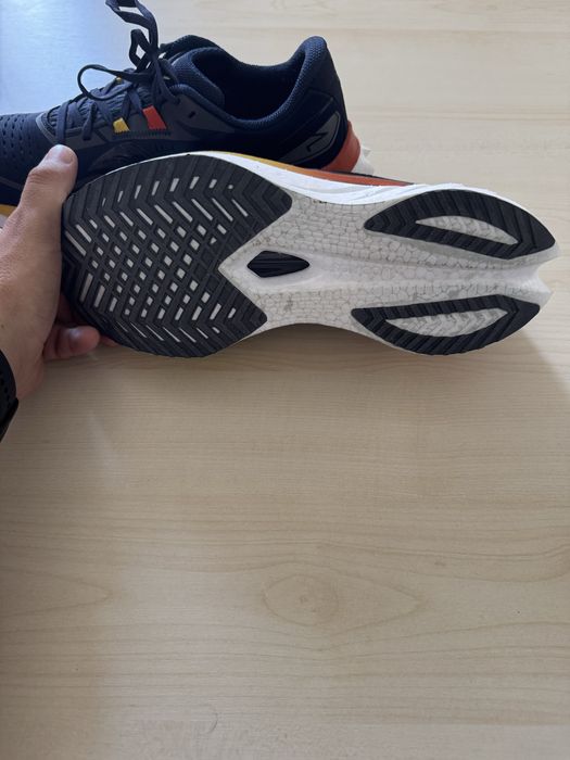Saucony endorphin speed 4