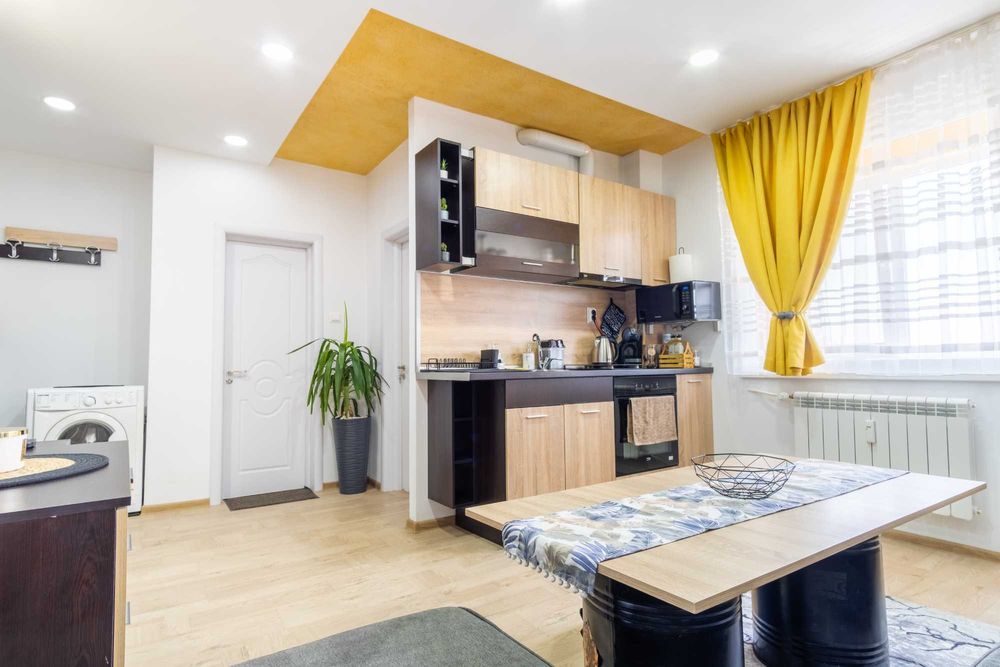 Дава се под наем Двустаен апартамент в Русе, Алеи Възраждане - 65 кв.м за 612 € - Снимка #14