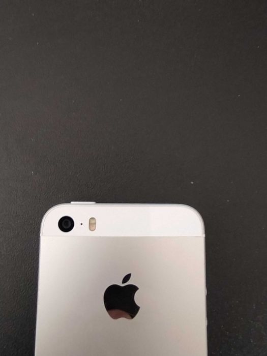 iPhone SE 32GB като нов