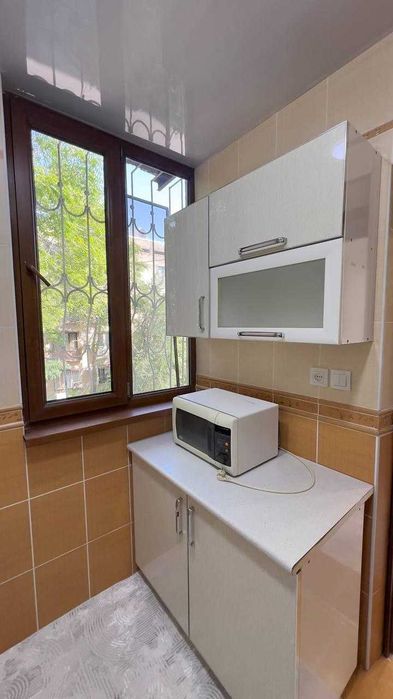 Sotiladi 3/2/4, 77 seria, evro remont, mebel technika
