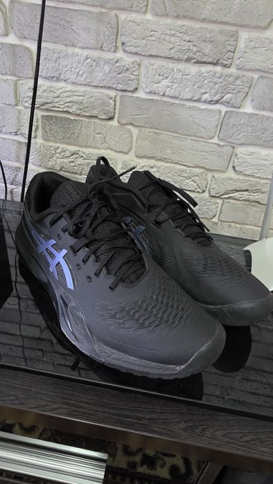 Оригинальные кроссовки asics