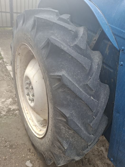 Tractor ford de 45