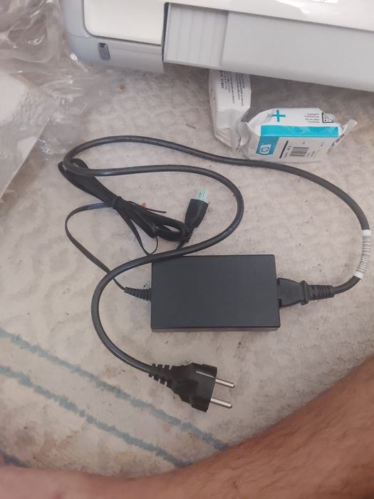 HP DeskJet 3940 принтер + картридж