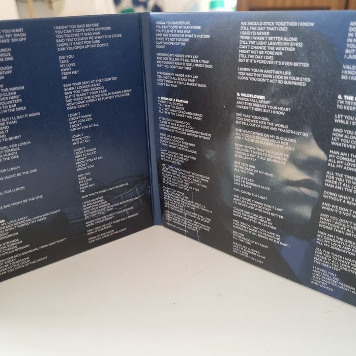 Cd диск Billie Eilish Hit  me hard and soft
