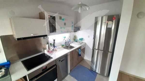 Продава се Многостаен апартамент в Пловдив, Младежки Хълм - 163 кв.м за 1596 €/кв.м - Снимка #2