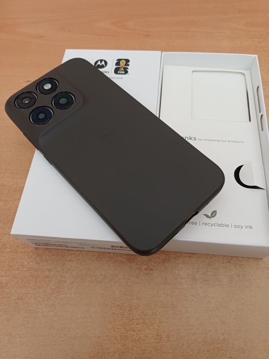 Moto G 77 nou la cutie