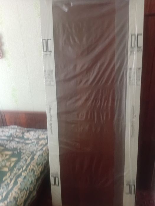 Продам меж комнотную дверь