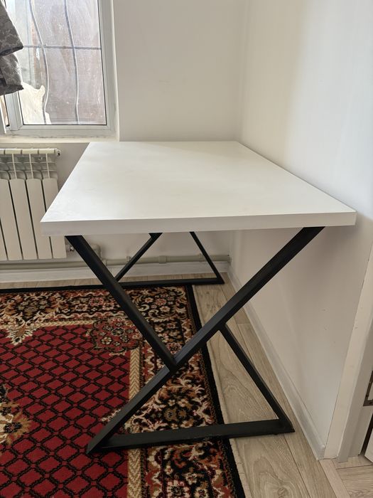 Стол стиле лофт