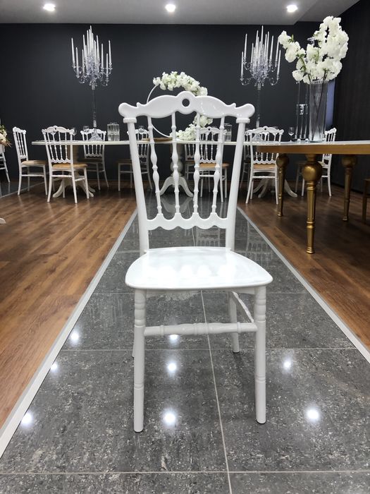 Scaune chiavari pentru evenimente