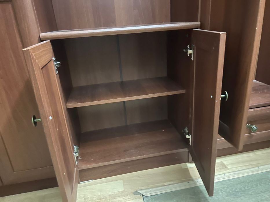 Продам шкаф для прихожей