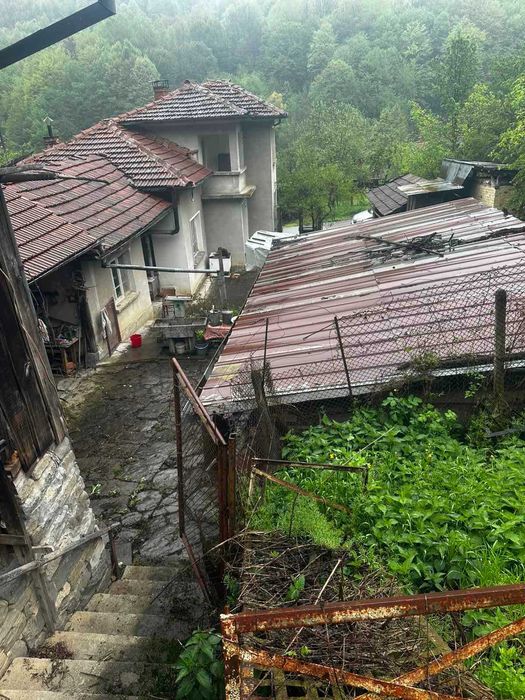 Продава се Къща в Троян - 100 кв.м за 429 €/кв.м - Снимка #10