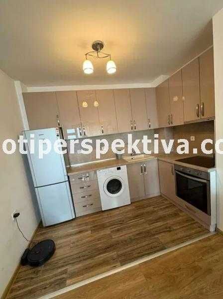 Продава се Двустаен апартамент в Пловдив, Тракия - 65 кв.м за 1020 €/кв.м - Снимка #1