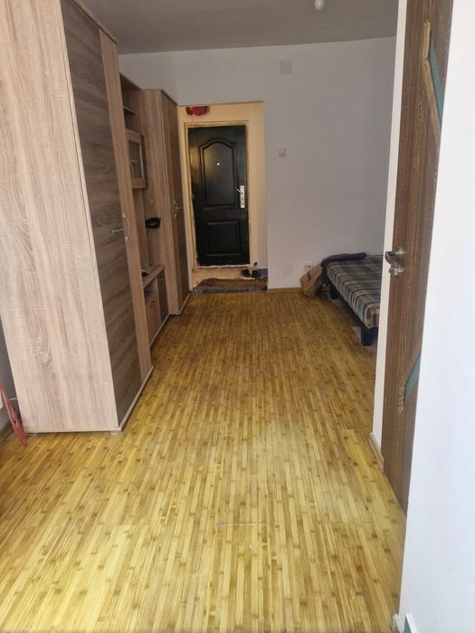 Vând garsoniera Lăpuș