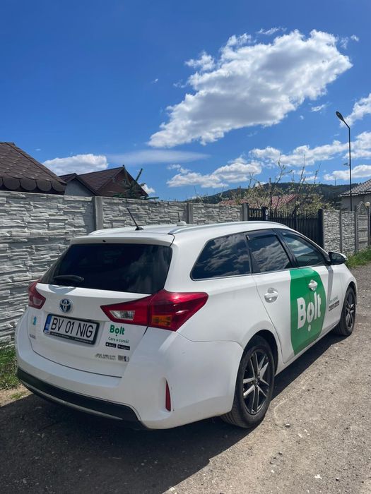 Toyota Auris Hybrid+ GPL 2015