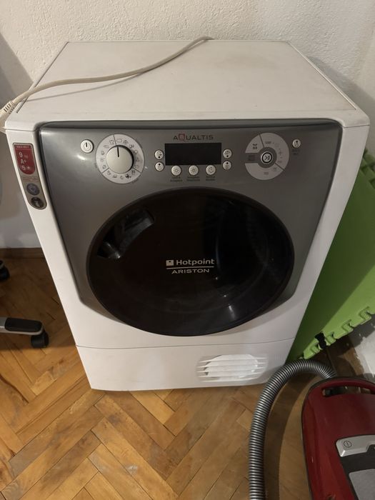 Сишилня с термопомпа Ariston Aqualtis