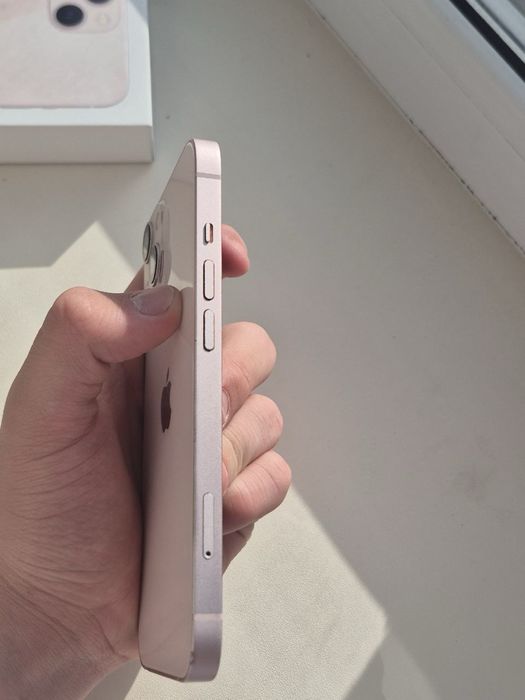 Продам/обмен iPhone 13, АКБ 88%, коробка и документы