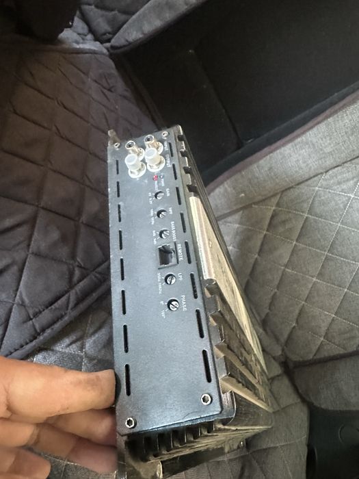 Усилитель для колонок момо прайд pride