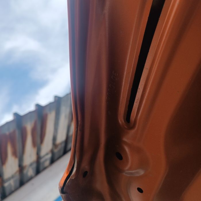 Преден капак Пежо 2008 след 2020г.