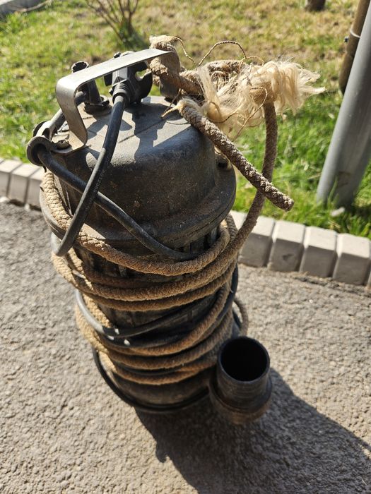 Насос погружной бу