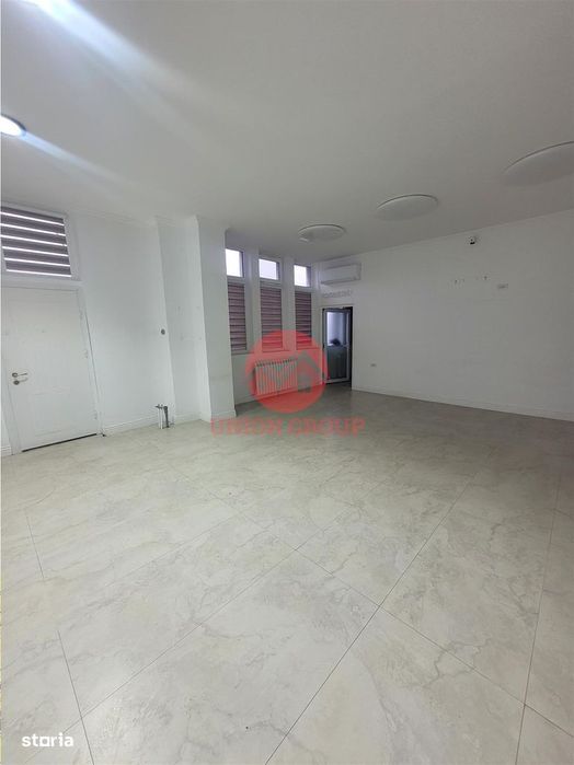 Spatiu ideal pentru afacerea ta – Tomis 3, parter bloc, pretabil pt ma