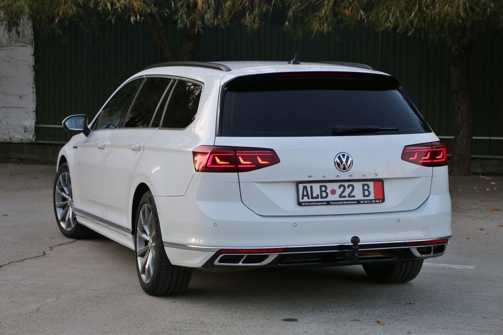 VW PASSAT B8,5 2020 RLine / 2.0 190cp Euro6 / Virtual / IQ Led / Carplay / Camere / Keyless / NaviMare / Impecabil