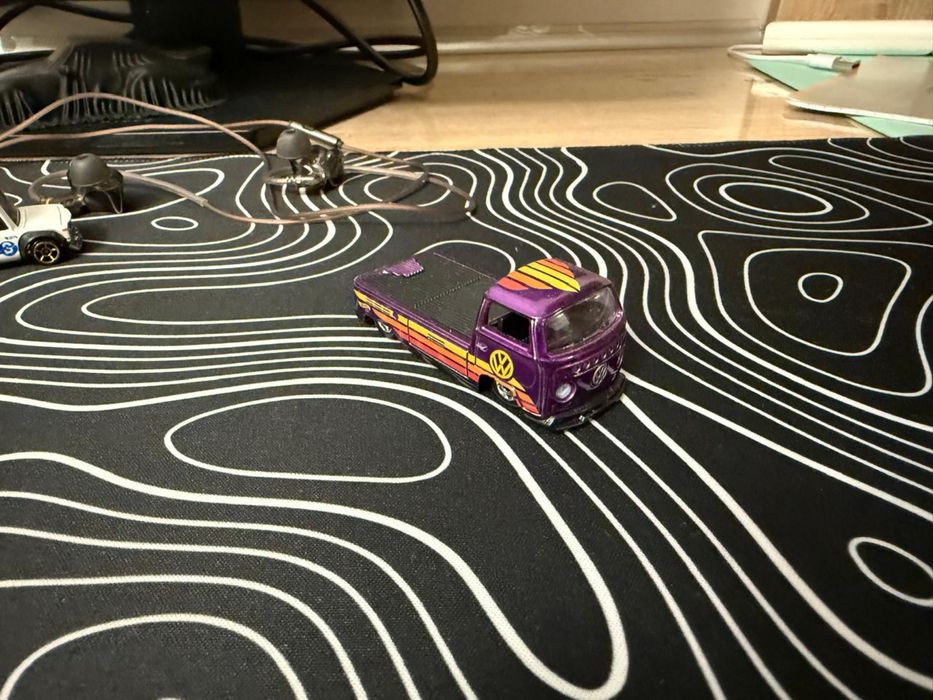 Машинка hot wheels silver series