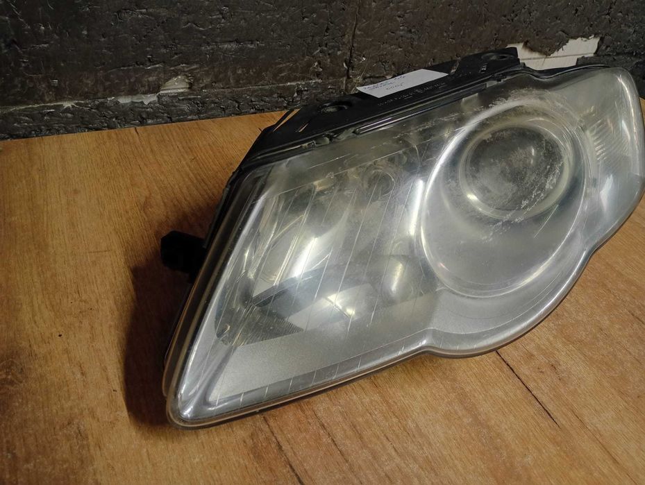 Far Stanga VW Passat B6 An 2005-2011 Original Halogen Europa