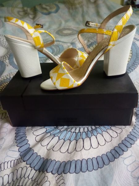 Обувки "GiAnni", "LIU JO", "Laura Biaggioti" и др.