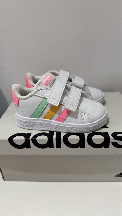 Incaltaminte Adidas masura 21