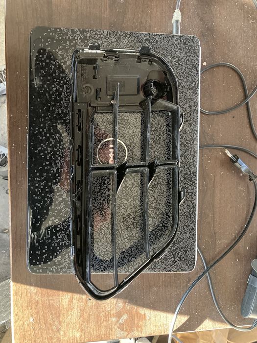 Решетка в предна броня за БМВ Х1 Ф48 BMW X1 F48  2015-2019г