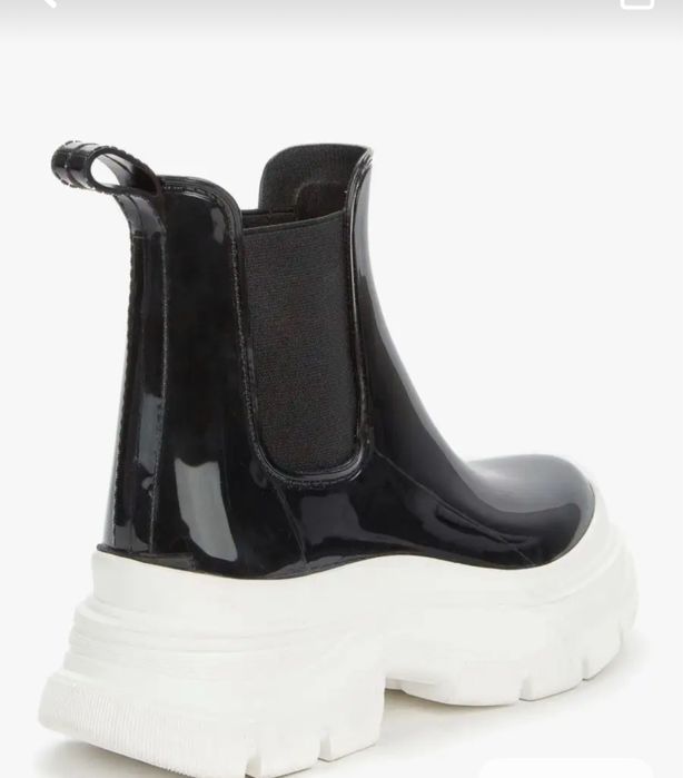 Резиновые полусапожки