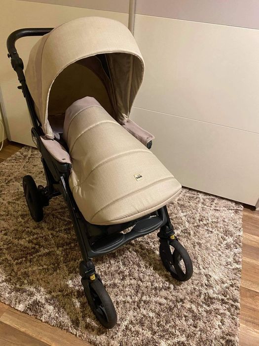 Количка Cam dinamico с подаръци