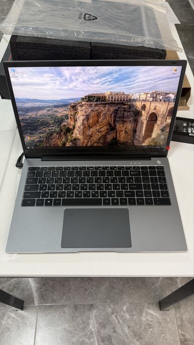 Продается новый ноутбук Asus