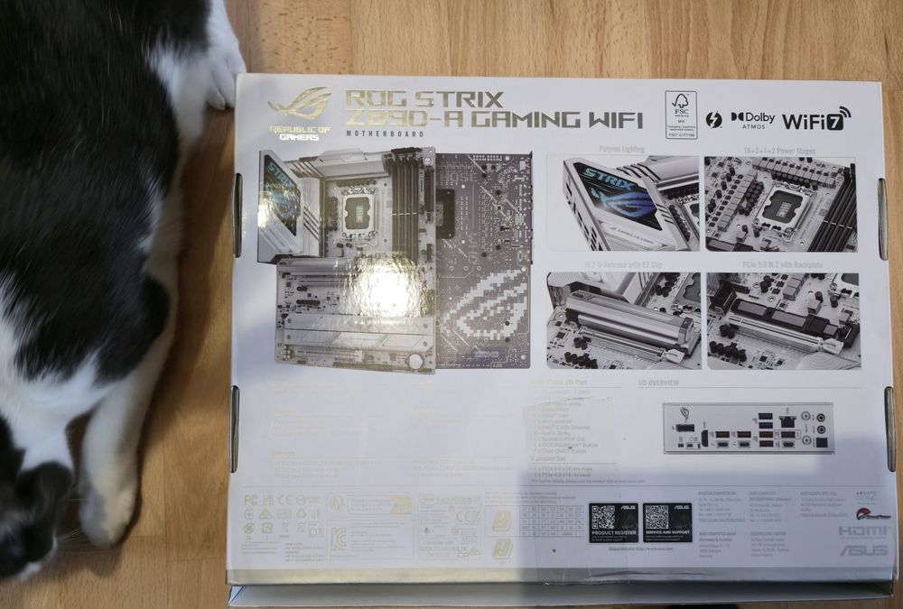 ASUS Strix Z890-A Intel LGA-1851 дъно. Core Ultra.