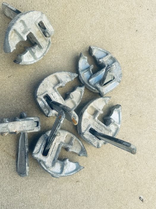 Clesti doka cofrag metalic