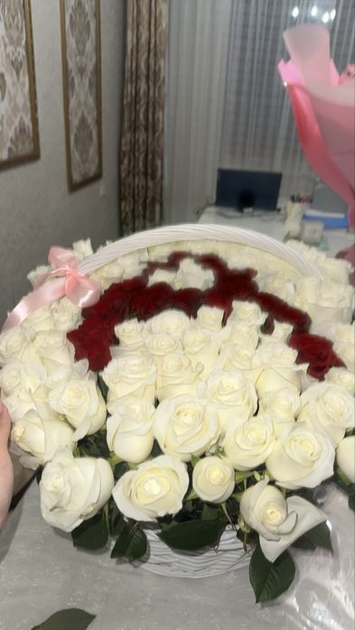 Жаңа гүлдер, доставка бар