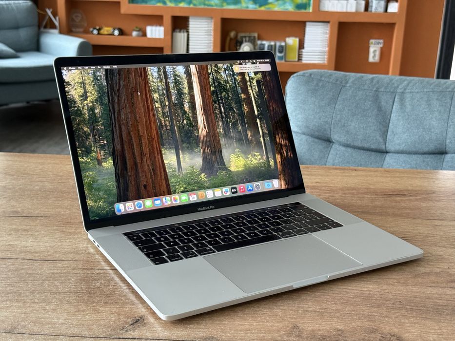 Macbook Pro 15” 2018 i7 16 GB RAM * GRAND * Garantie 1 AN