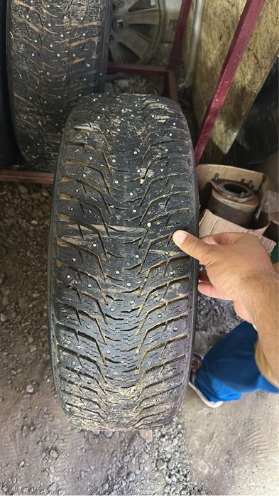 Продам зимние шины Р16