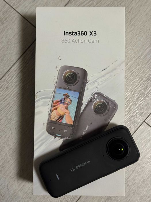 Camera Insta360 X3 cu MULTE accesorii originale