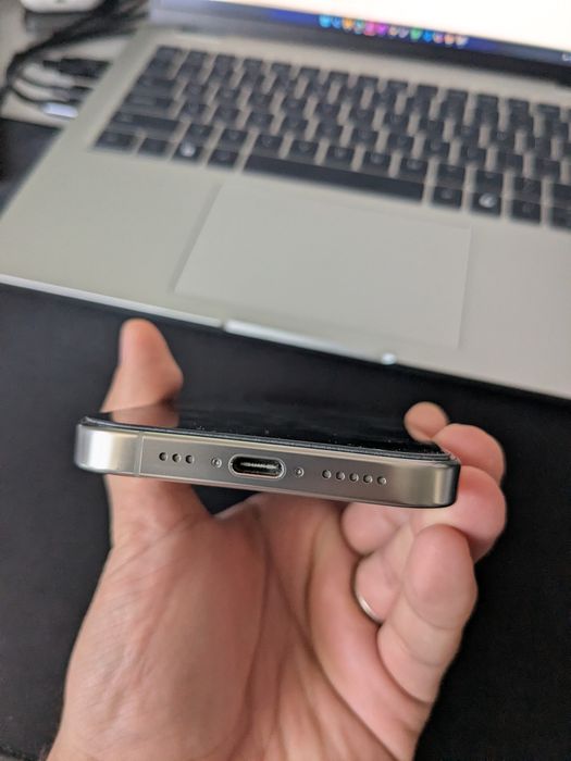 iPhone 16 Pro 256GB Natural Titanium